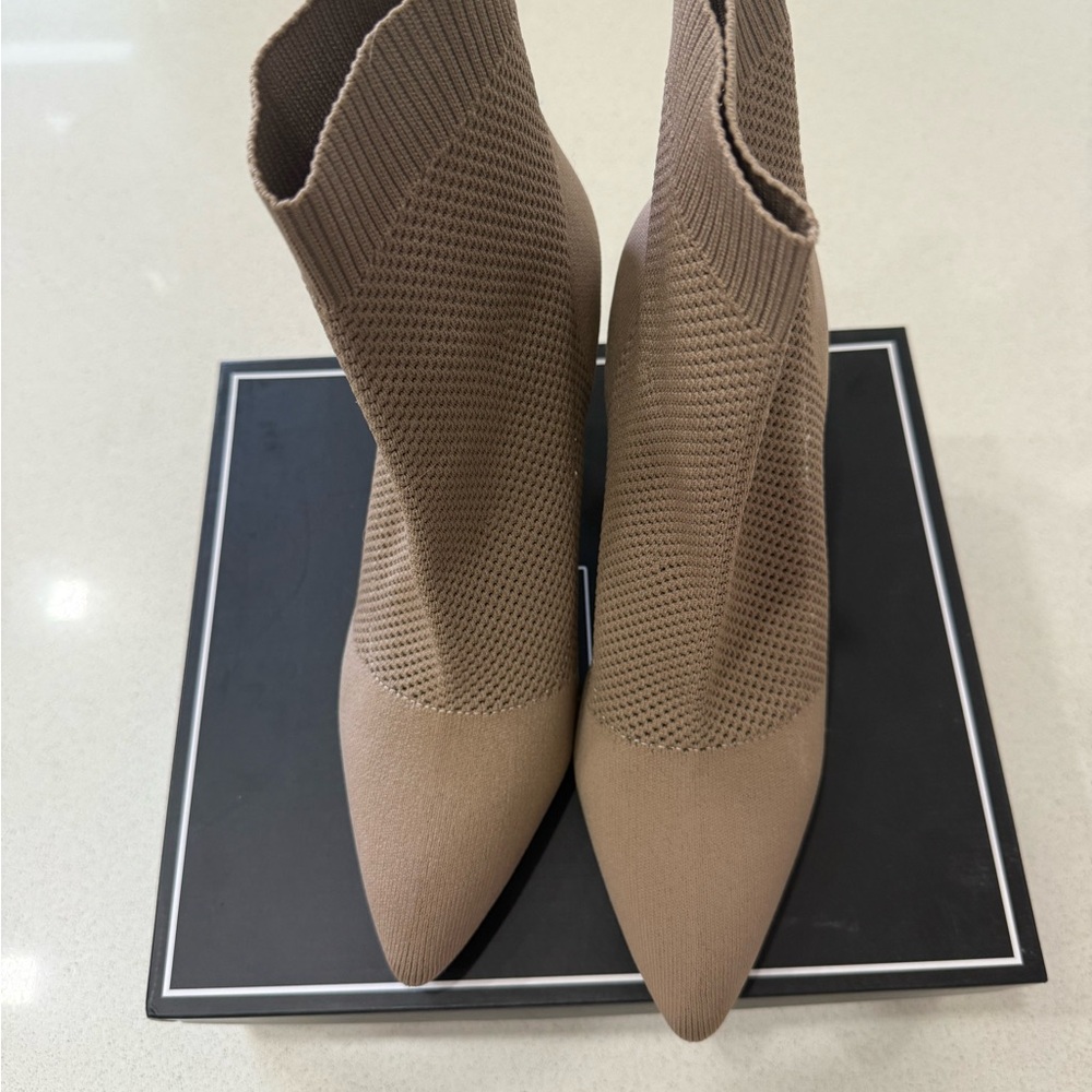 MÍA Mckinley Dark Sand Knit Women's Ankle Boots